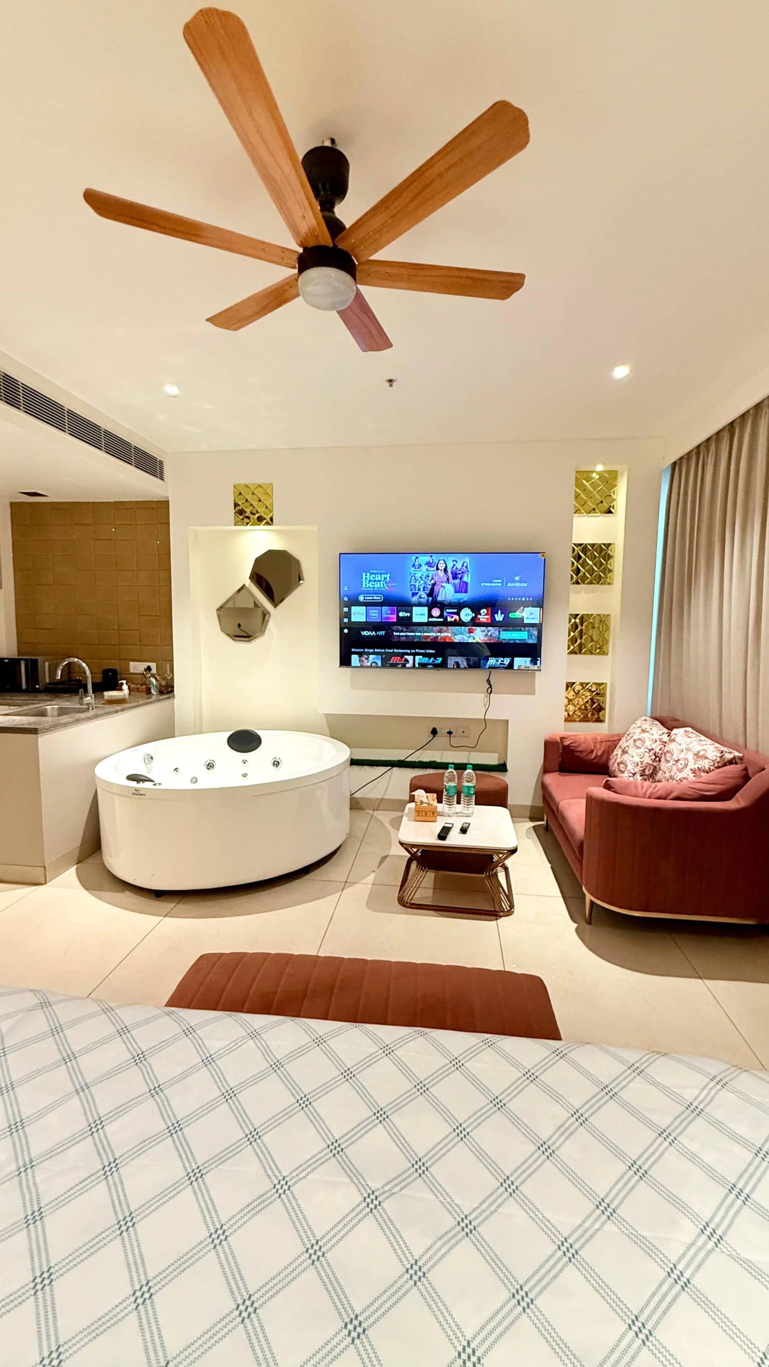 Stylish Studio Apartment with Jacuzzi, Private Kitchen & Balcony Views - Main Image