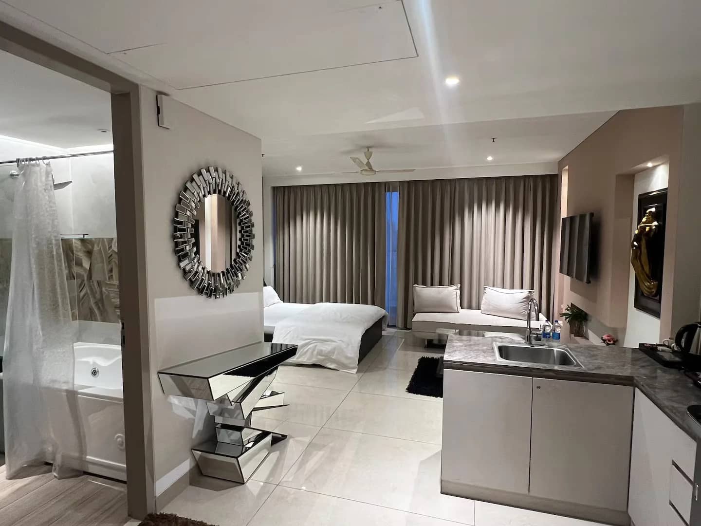 Jacuzi Bliss Studio with Luxurious Dresser Delight - Main Image